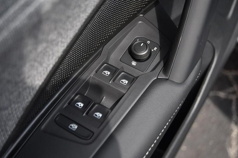 new 2025 Volkswagen Tiguan car, priced at $31,475