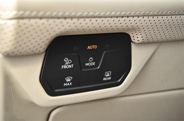 new 2025 Volkswagen Atlas car, priced at $42,995