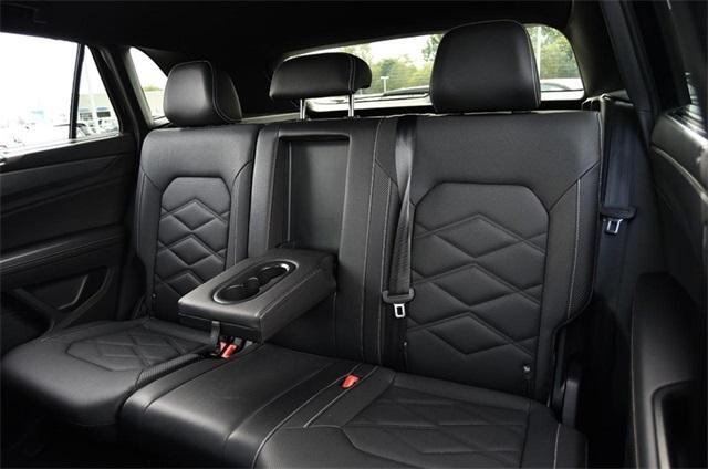 used 2025 Volkswagen Atlas Cross Sport car, priced at $38,450