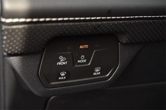 used 2025 Volkswagen Atlas Cross Sport car, priced at $38,450