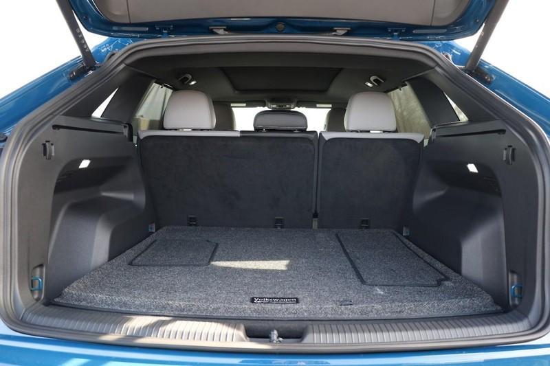 new 2025 Volkswagen Atlas Cross Sport car, priced at $47,980