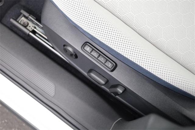 new 2025 Volkswagen ID.4 car, priced at $47,099