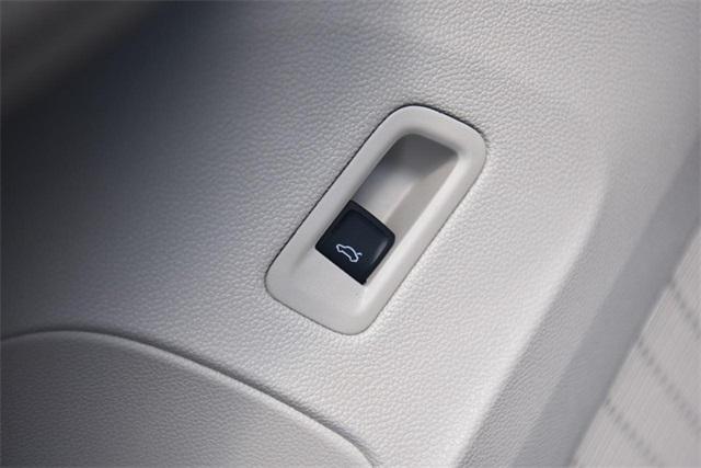 new 2025 Volkswagen Atlas car, priced at $41,839