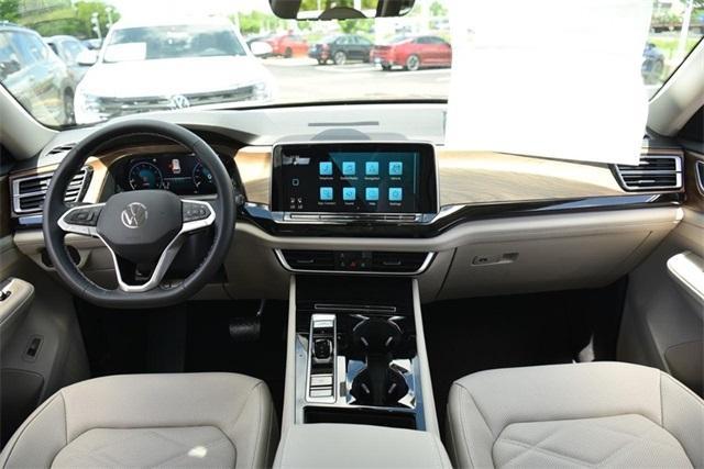 new 2025 Volkswagen Atlas car, priced at $41,839