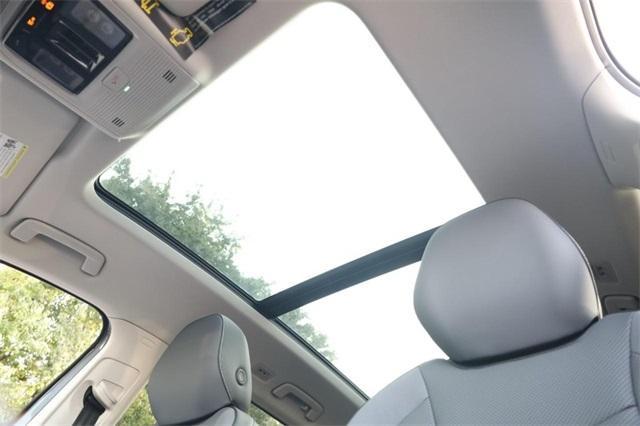 new 2025 Volkswagen Tiguan car, priced at $35,480