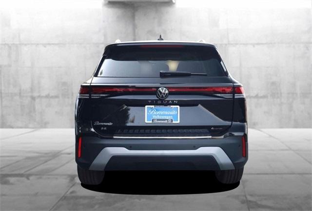 new 2025 Volkswagen Tiguan car, priced at $35,494