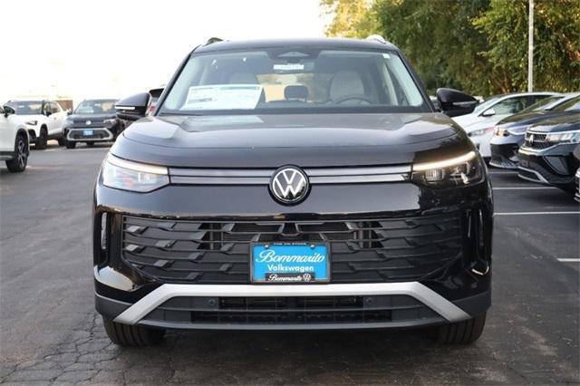 new 2025 Volkswagen Tiguan car, priced at $35,494