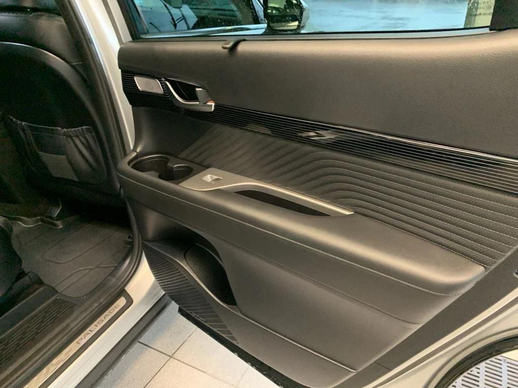 used 2024 Hyundai Palisade car, priced at $43,000