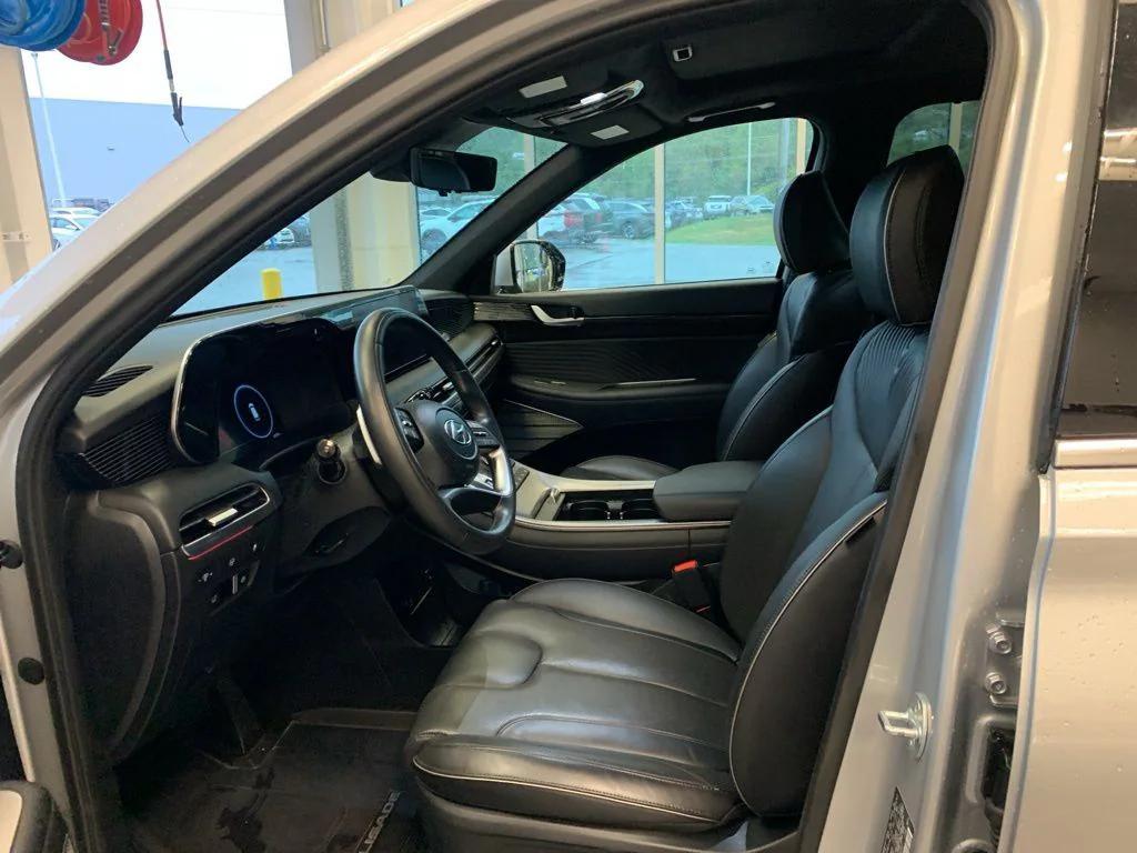 used 2024 Hyundai Palisade car, priced at $43,000
