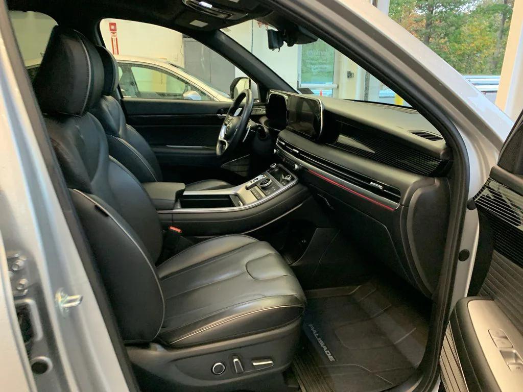 used 2024 Hyundai Palisade car, priced at $43,000