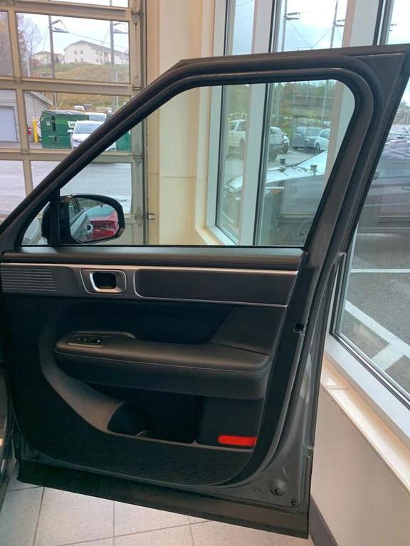 used 2024 Hyundai Santa Fe car, priced at $31,500