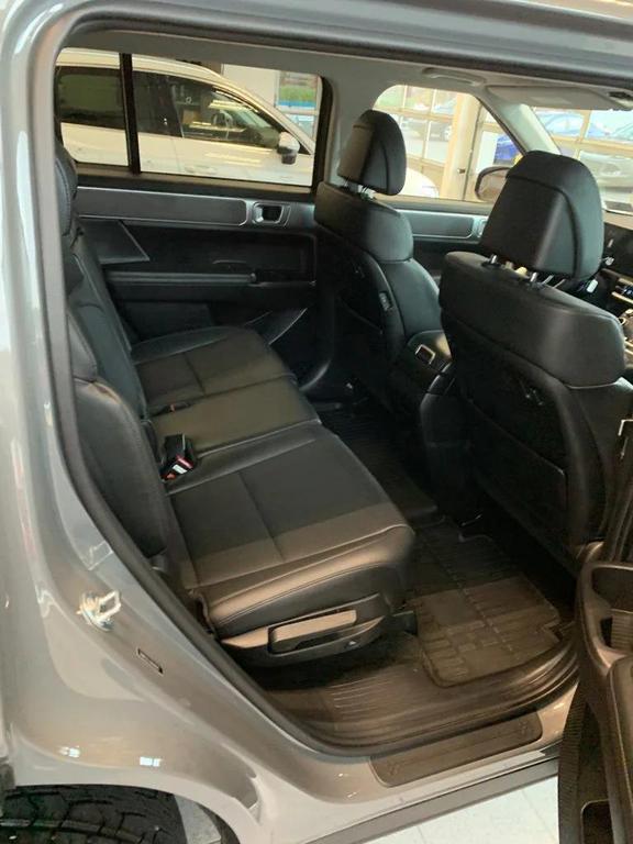 used 2024 Hyundai Santa Fe car, priced at $31,500