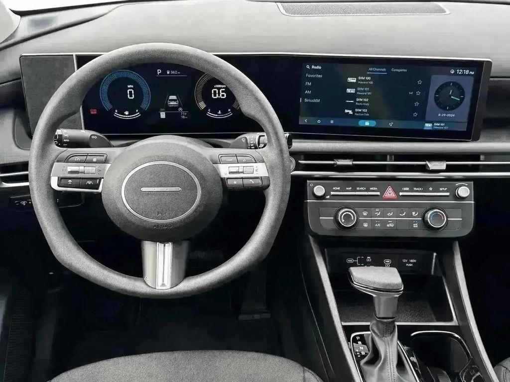new 2025 Hyundai Tucson car, priced at $29,999