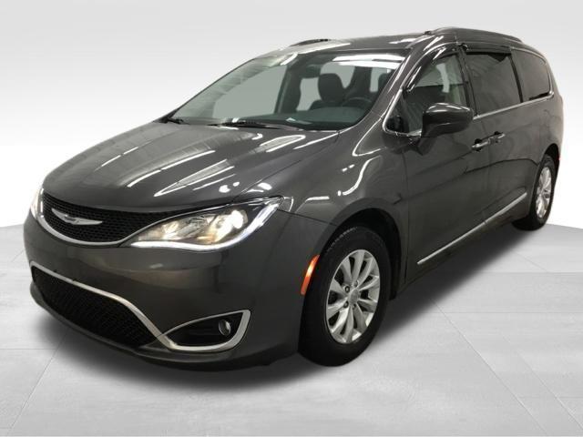 used 2017 Chrysler Pacifica car, priced at $16,500