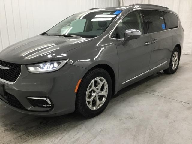 used 2022 Chrysler Pacifica car, priced at $25,000