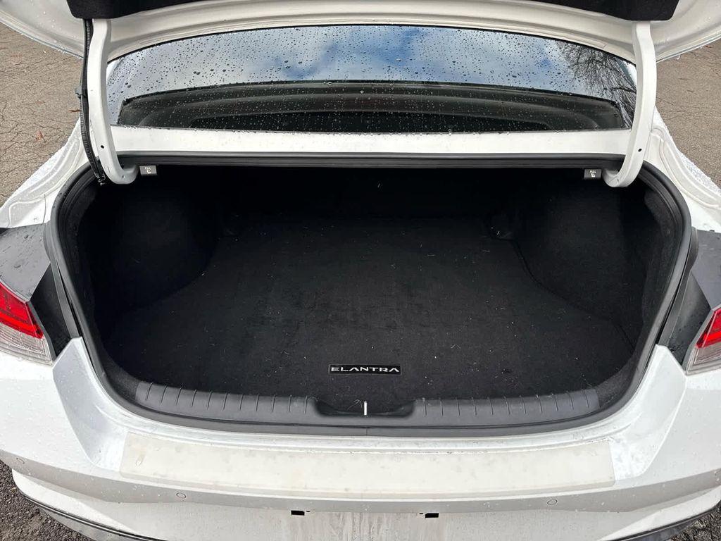 used 2023 Hyundai ELANTRA HEV car