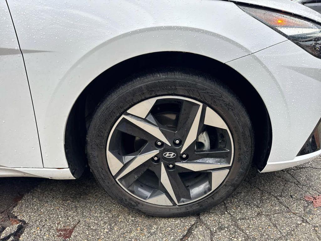 used 2023 Hyundai ELANTRA HEV car