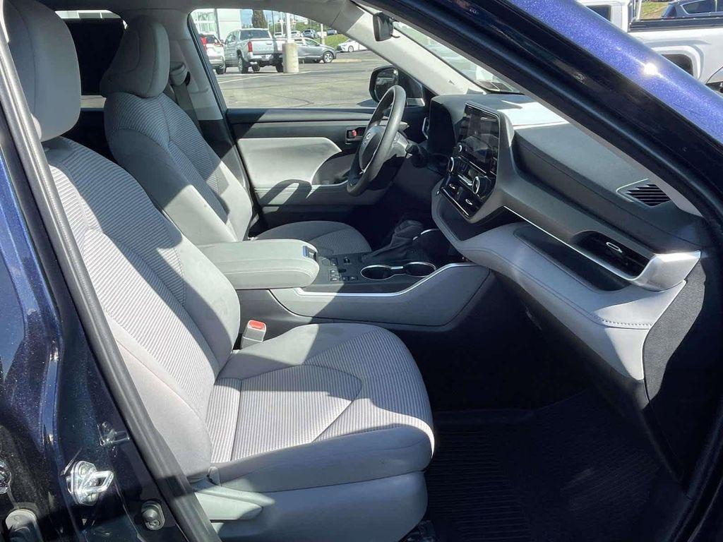 used 2023 Toyota Highlander car, priced at $37,999