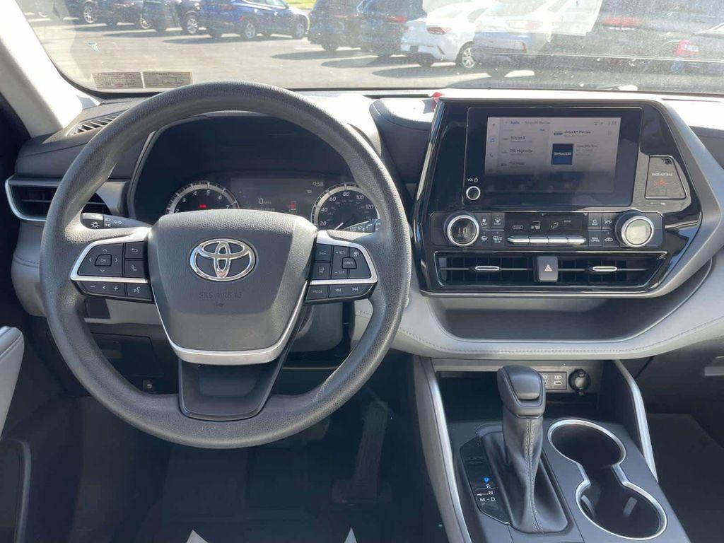 used 2023 Toyota Highlander car, priced at $37,999