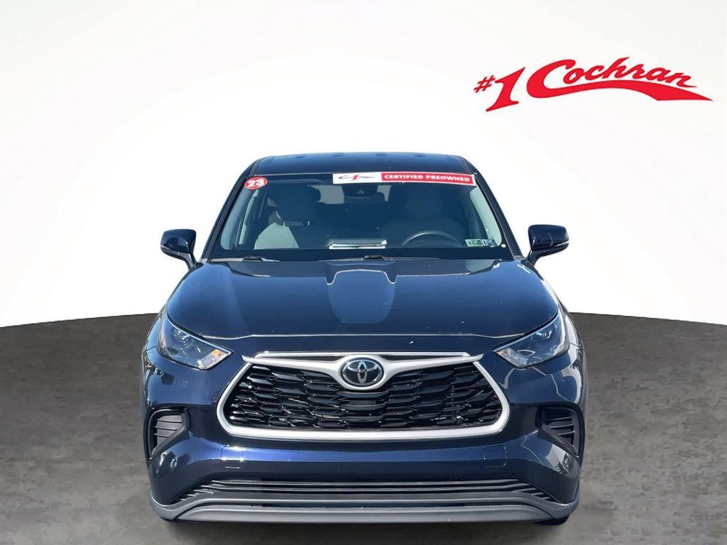used 2023 Toyota Highlander car, priced at $37,999