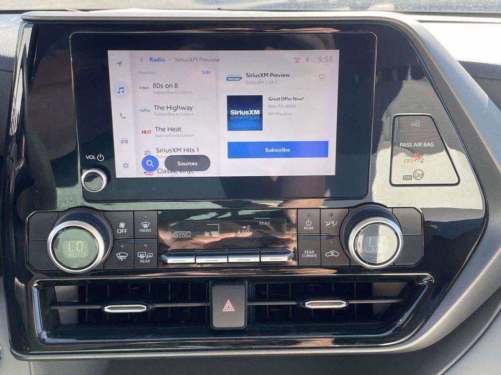 used 2023 Toyota Highlander car, priced at $37,999