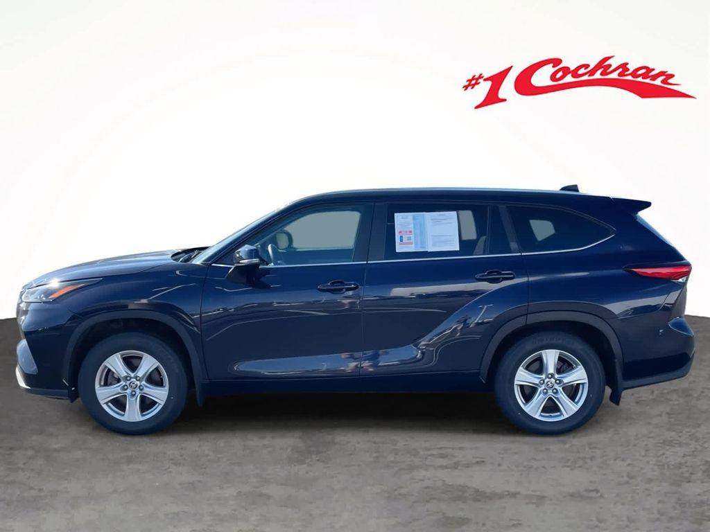 used 2023 Toyota Highlander car, priced at $37,999