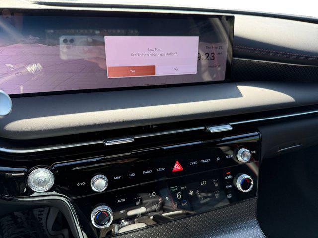 new 2025 Genesis G80 car, priced at $79,425