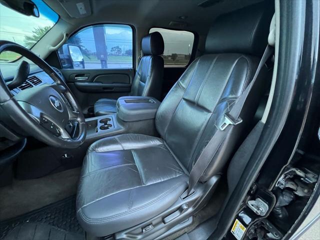 used 2007 Chevrolet Suburban car, priced at $10,500