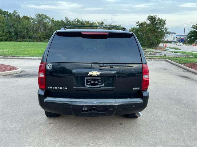 used 2007 Chevrolet Suburban car, priced at $10,500