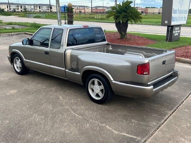 used 1999 Chevrolet S-10 car, priced at $6,595
