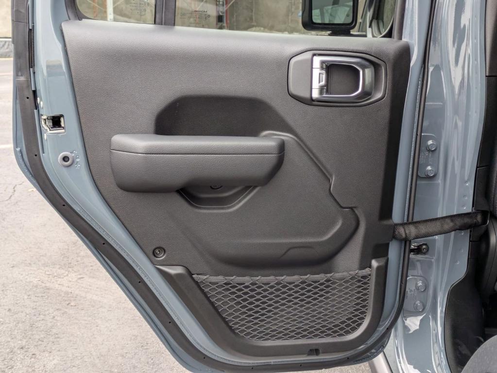 new 2025 Jeep Wrangler car, priced at $44,645