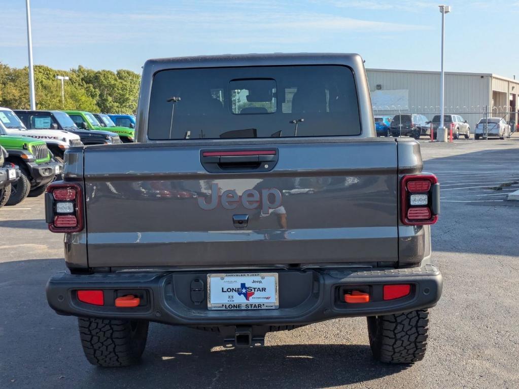 new 2025 Jeep Gladiator car, priced at $54,550