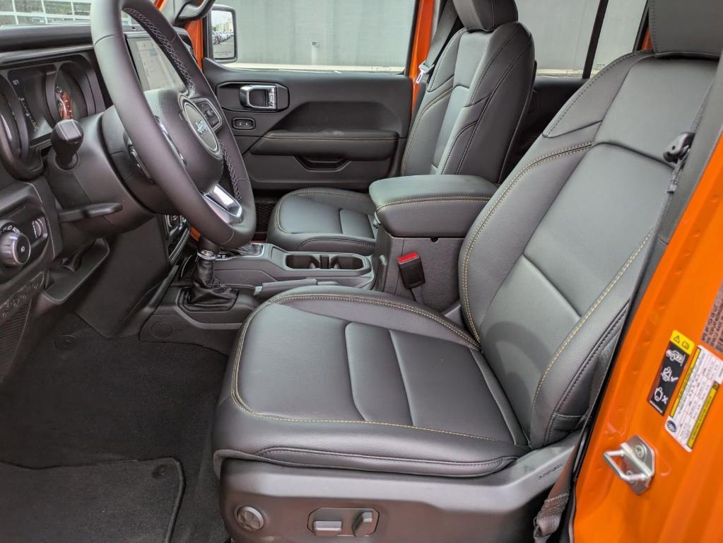 new 2025 Jeep Wrangler car, priced at $49,670
