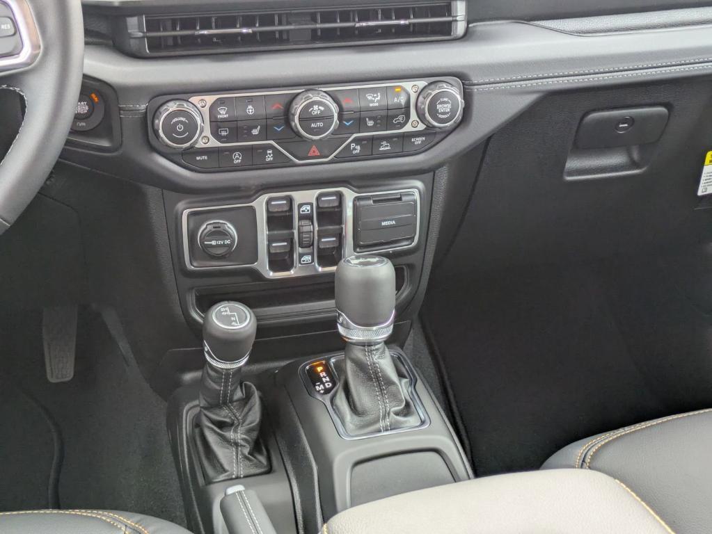 new 2025 Jeep Wrangler car, priced at $49,670