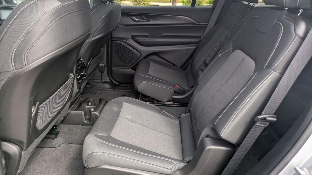new 2025 Jeep Grand Cherokee L car, priced at $35,778