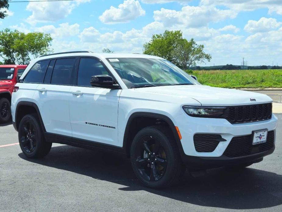 new 2024 Jeep Grand Cherokee car, priced at $41,580