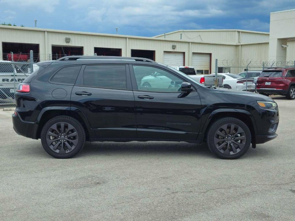 used 2021 Jeep Cherokee car, priced at $26,900