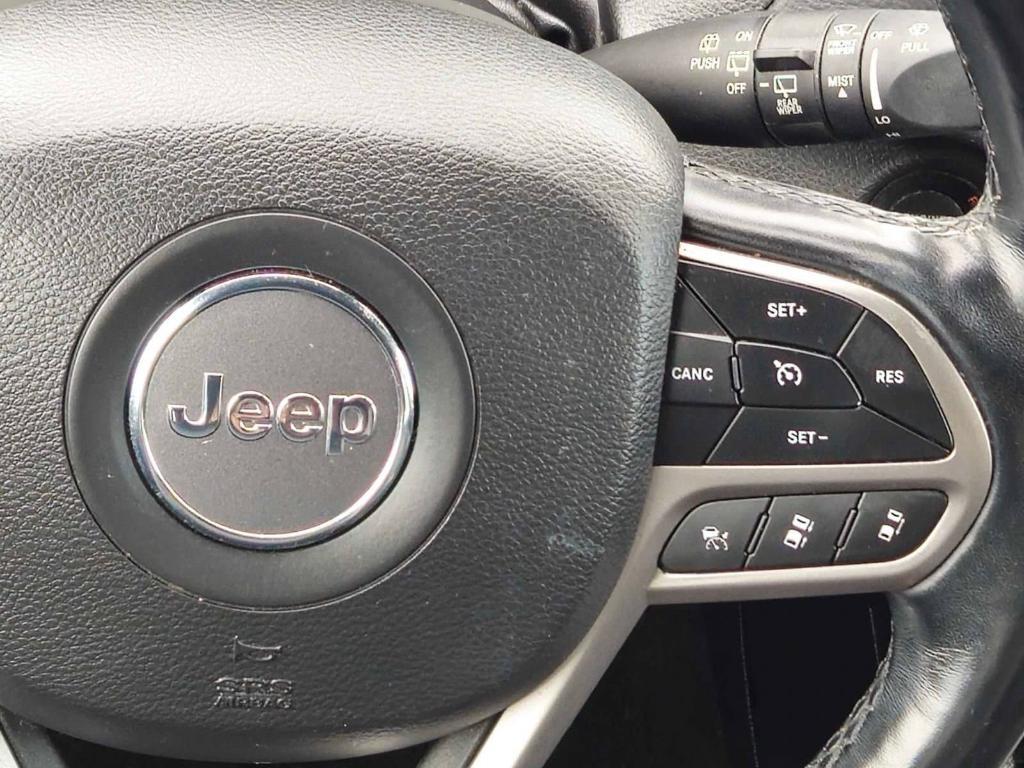 used 2021 Jeep Cherokee car, priced at $24,995