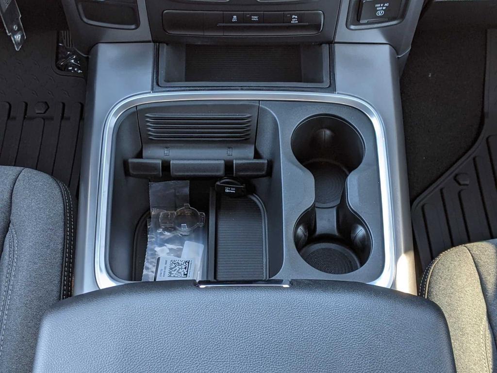 new 2024 Ram 1500 Classic car, priced at $41,655