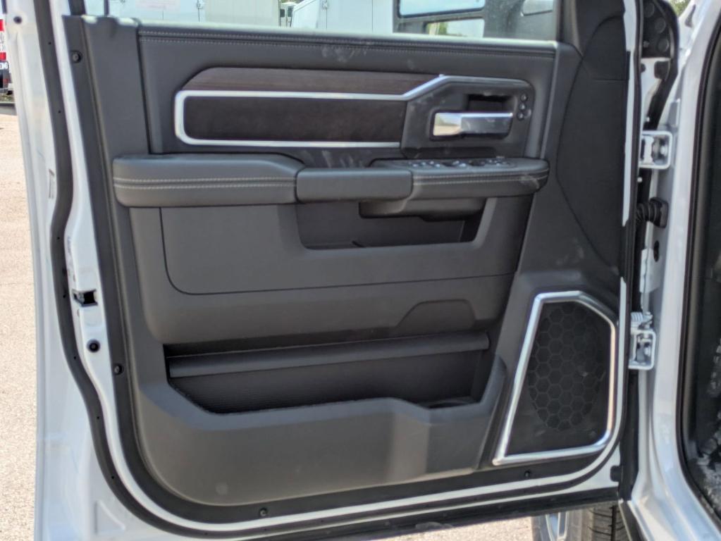 new 2025 Ram 2500 car, priced at $76,390
