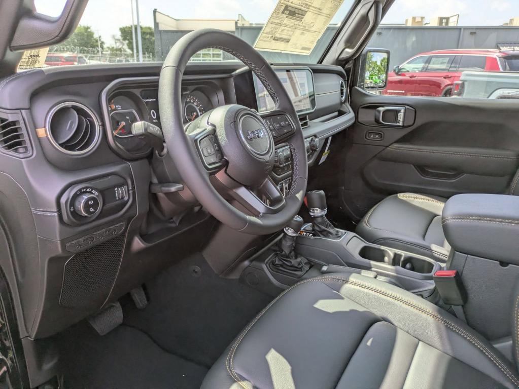 new 2025 Jeep Gladiator car, priced at $39,854