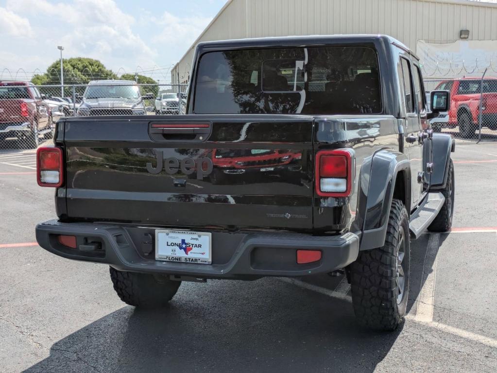 new 2025 Jeep Gladiator car, priced at $39,854