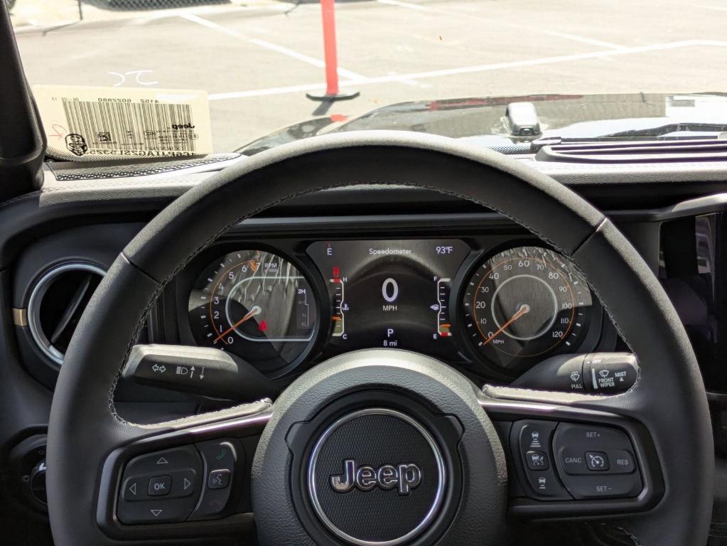 new 2025 Jeep Gladiator car, priced at $39,854