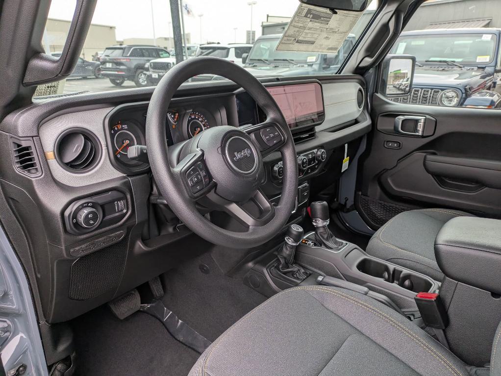 new 2025 Jeep Gladiator car, priced at $39,850