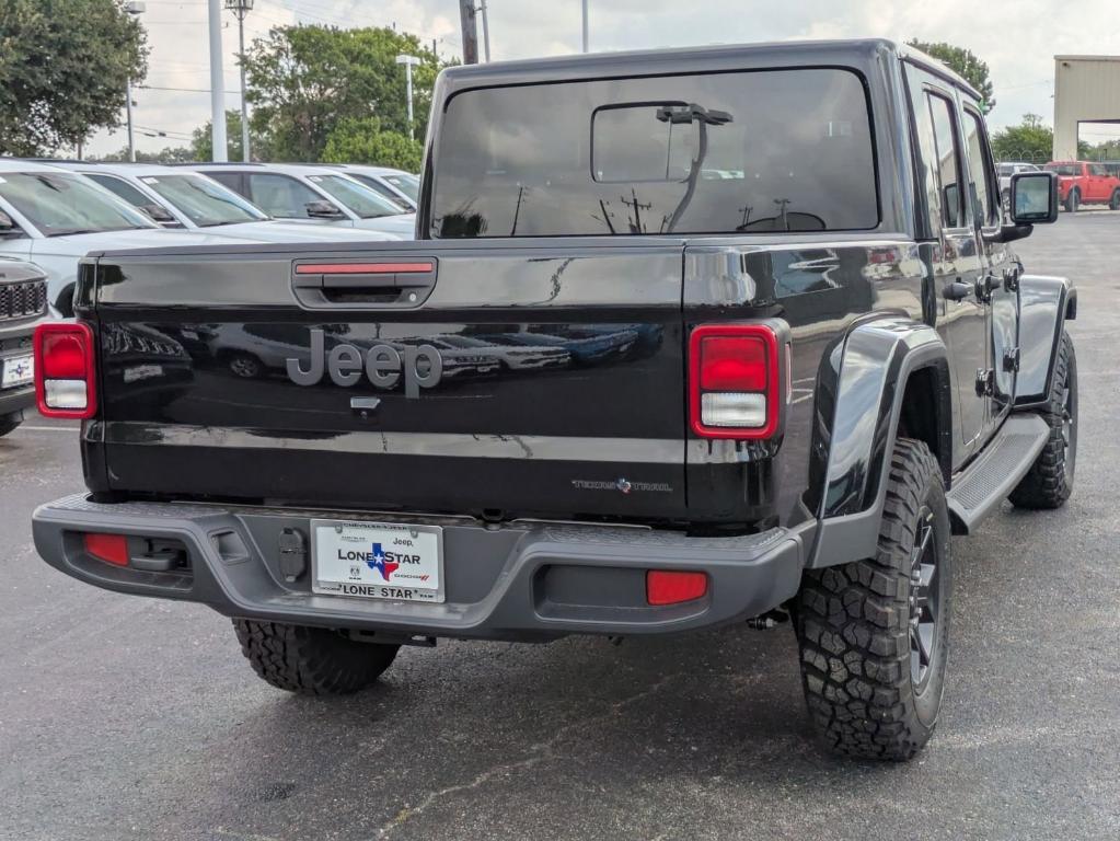 new 2025 Jeep Gladiator car, priced at $42,260