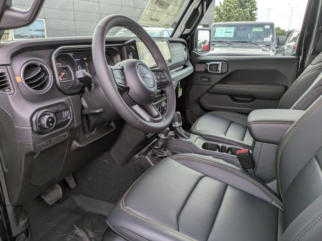 new 2025 Jeep Gladiator car, priced at $42,260