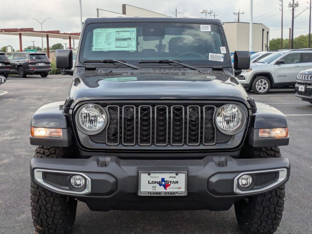 new 2025 Jeep Gladiator car, priced at $42,260