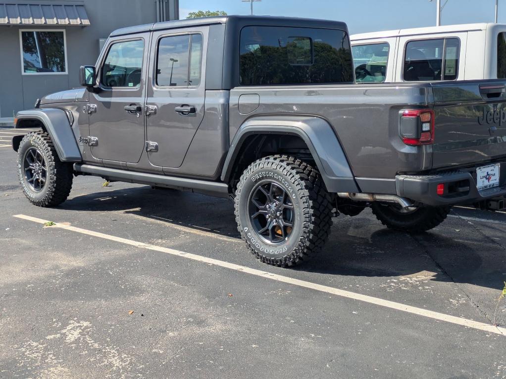 new 2025 Jeep Gladiator car, priced at $42,177
