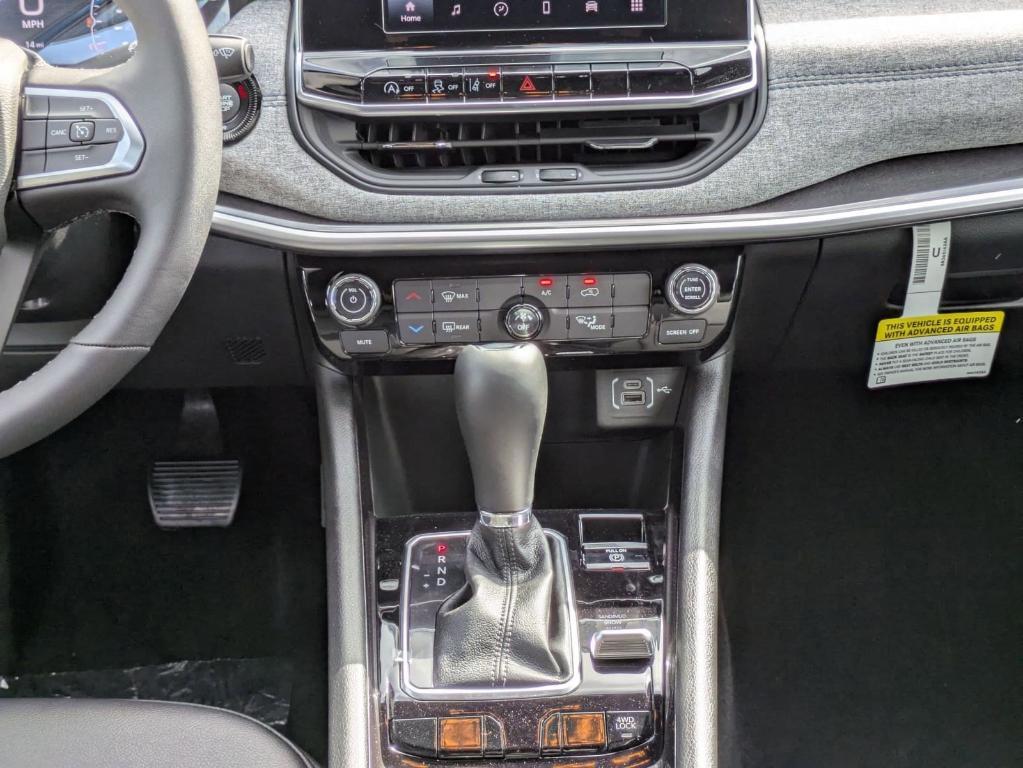 new 2025 Jeep Compass car, priced at $25,413