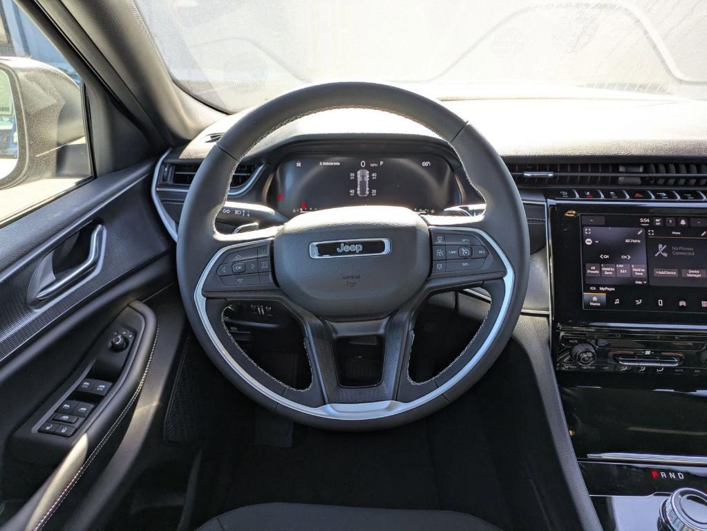 new 2025 Jeep Grand Cherokee car, priced at $34,030